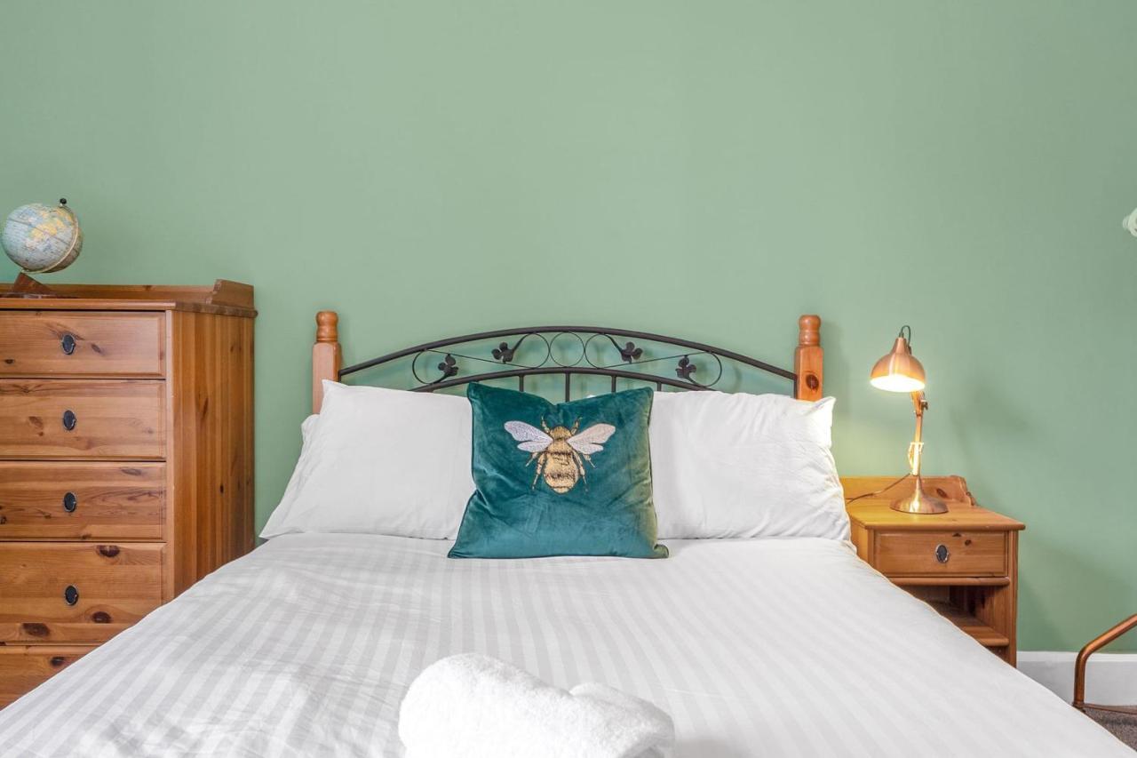 Bright And Quiet Edinburgh Home Экстерьер фото
